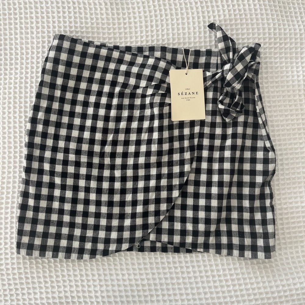 Sezane jupe pacome skirt, size 4 (runs small). Brand new and never been worn